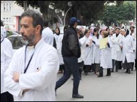 Sit-in et marche des professionnels de la santé au CHU Mustapha “Nous ne voulons plus de Ould-Abbès”