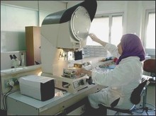 Trois cents laboratoires de recherche en cours de réalisation