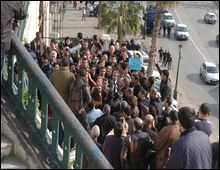 Une soixantaine de personnes empêchées de marcher à Alger