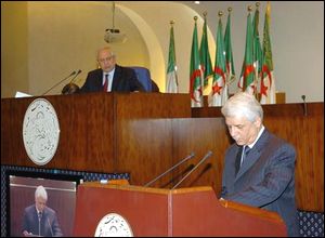 APN: Tayeb Louh présente le projet de loi sur les assurances sociales
