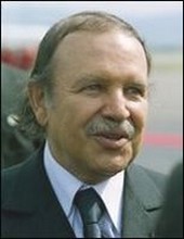 Bouteflika : “Les réformes politiques indispensables pour la réussite des réformes globales”