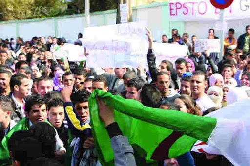 Enième sit-in organisé devant la tutelle,Les étudiants ne lâchent pas prise