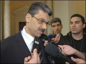 Karim Djoudi annonce une loi de finances complémentaire pour 2011