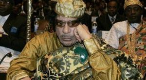 La pression sur les insurgés s&rsquo;accentue,Kaddafi dénonce un «complot colonialiste»