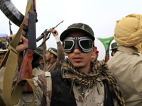 L’étau se resserre sur el Gueddafi,L’option militaire se précise