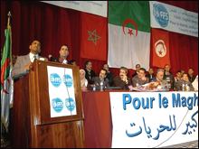 Meeting populaire du FFS à la salle Atlas à Alger