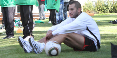 Meghni convoqué pour le grand derby de Rome