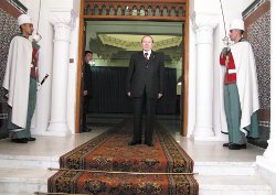 Ni remaniement,Ni ouverture de la télévision ,Bouteflika fait machine arrière