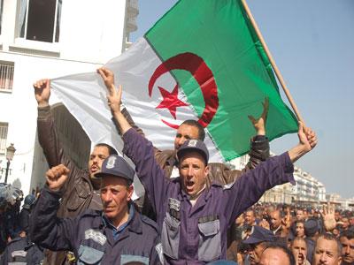 Algérie : Les gardes communaux attendent une confirmation