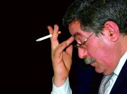 Au nom de qui a parlé le premier ministre ? Les étranges messages d’Ouyahia