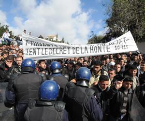 En Algérie, répression et opportunismes