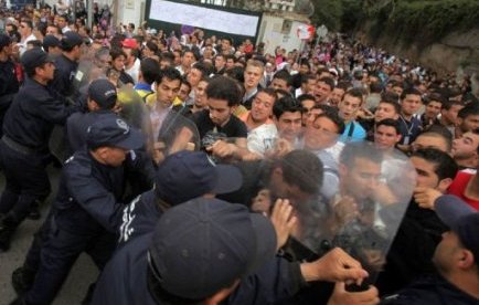 Entre 2.000 et 3.000 étudiants défilent dans les rues d’Alger