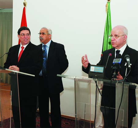 La crise libyenne attentivement examinée