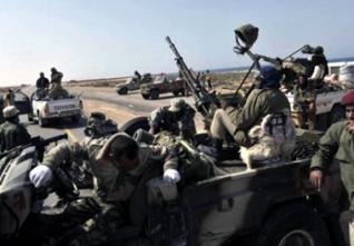 L&rsquo;Algérie se dit inquiète d&rsquo;Aqmi et de la circulation d&rsquo;armes en Libye