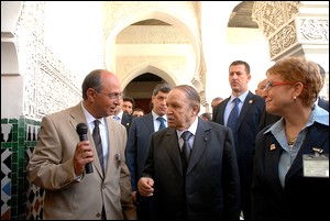 Le président Bouteflika inaugure plusieurs infrastructures culturelles à Tlemcen