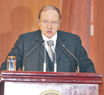 Le président Bouteflika : « Nul n’a le droit de réinstaller la peur dans les familles algériennes »