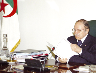 Le RND, le MSP et Islah saluent le discours du président
