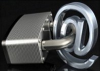 Presse et médias audiovisuels, Entre dépénalisation et monopole