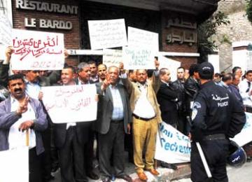 Sit-in des fonctionnaires de l’urbanisme et de l’habitat à Alger