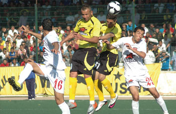 Sports : Coupe d&rsquo;Algérie (1/4 de finale) L&rsquo;USMH et le MC Oran en demi-finales
