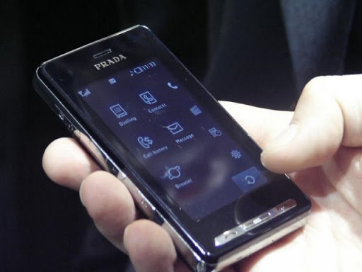 Téléphonie: près de 33 millions d&rsquo;abonnés au mobile, 3 millions au fixe en Algérie