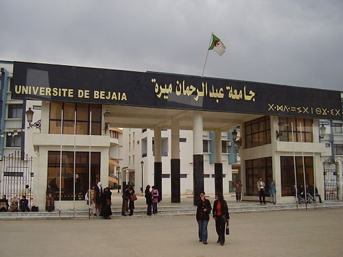 Université de Bejaia : Le torchon brûle entre le rectorat, les enseignants et les étudiants