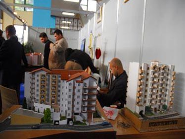 Algérie, Au Batimatec 2011, des opérateurs en déprime et d’autres qui prennent l’ascenseur