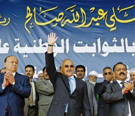 Bouteflika apporte son «soutien» au dictateur du Yémen qui a déjà négocié son départ