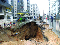 Course contre la montre des autorités pour éviter une catastrophe dans la capitale