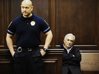 De la dignité humaine à la dignité des peuples, la faute des intouchables et des institutions