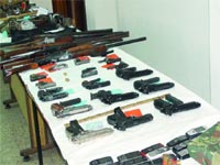 Des armes de guerre saisies au port d’Oran