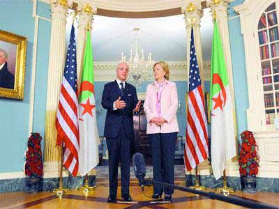 Hillary Clinton vante « l’excellente coopération » avec l’Algérie