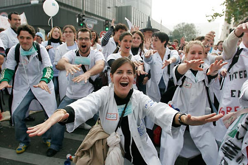 Les salaires des médecins spécialistes exerçant dans les Hauts-plateaux et le Sud du pays dépasseront 80.000 DA