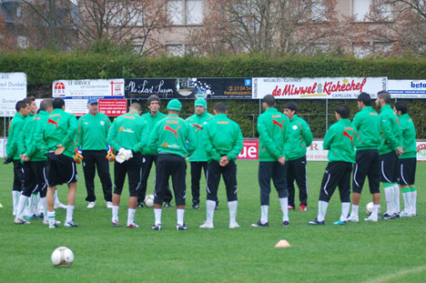 Malgré le violent séisme qui a frappé Murcie,Les verts maintiennent leur entrainement en Espagne