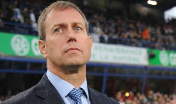 «Ça aurait été un honneur, mais…» Alain Perrin : «Je suis en poste au Qatar»