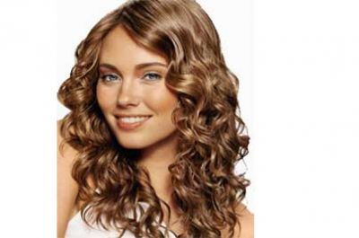 Comment avoir des cheveux bouclés au lisseur?