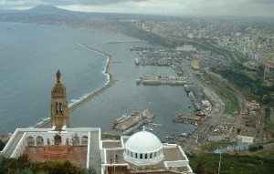 Dépénalisation des délits de presse: Journalistes et députés d’Oran se concertent