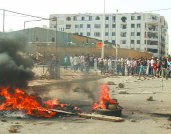 Des jeunes se révoltent contre le chômage,Tension à Ouargla