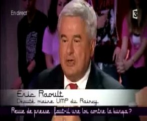 Fabulations du député de l’UMP, Eric Raoult, dans l’émission de France 3 Ce soir (ou jamais !) « En Algérie, celui qui porte atteinte à l’emblème national est fusillé »