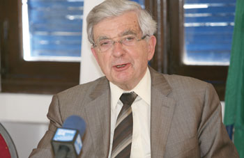 J.-P. Chevènement parle de conscience au lieu de repentance : «Le passé ne doit pas obscurcir l’avenir»