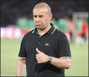 Le nouveau coach doit révolutionner l’EN