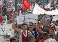 Maroc / Révision constitutionnelle Partisans et opposants dans la rue