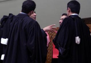 Projet de loi portant statut de l’avocat : Les Robes noires veulent marcher à Alger