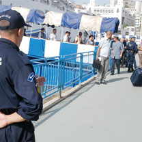 Accueil à la gare maritime d’Alger : Les émigrés demandent plus de commodités