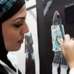 Algérie: les femmes pourront garder le foulard sur les photos d’identité