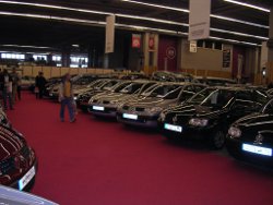 Automobile,La menace des réseaux parallèles