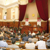 Clôture de la session de printemps du Parlement : 11 textes de loi sur 12 adoptés