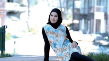 Entre bikini et burkini, le hidjab s’arrange avec la plage…