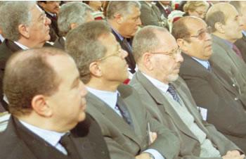 Ils seront auditionnés par Bouteflika pendant le Ramadhan,Les ministres préparent leurs rapports