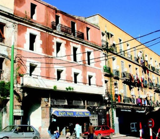 La « Tahtaha » d’Oran, un grand bazar de la contrefaçon